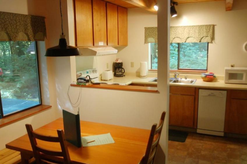 Hütte am See mit Whirlpool, Haustiere OK, Seezugang - foto 5