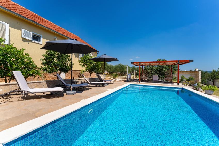 Villa Sucic with private pool - foto 15