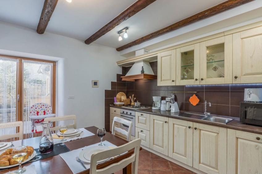 Gemütliches Ferienhaus in Peresiji mit Grill und Terrasse - foto 22