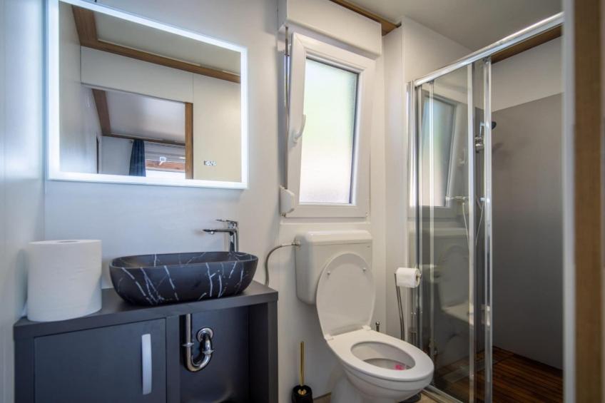 Seaside Deluxe Escape at Klenovica Camping - Two Bedroom Holiday Home with Terrace (owner 418) - foto 17