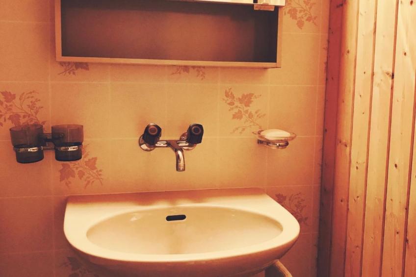 Haus "Nyfeler" Obergeschoss 4-Bettwohnung - foto 16