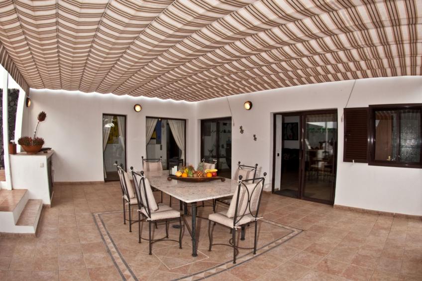 in Costa Teguise mit Privatem Pool - foto 9