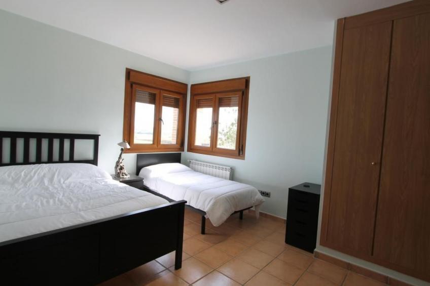 in Seseña mit großem Garten - foto 34