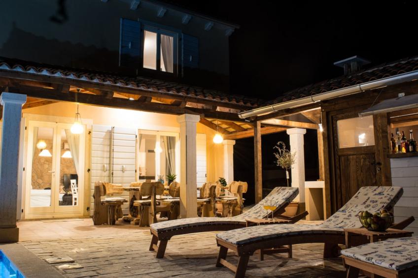 Nettes Ferienhaus in Smoljanci mit Privatem Pool - foto 4