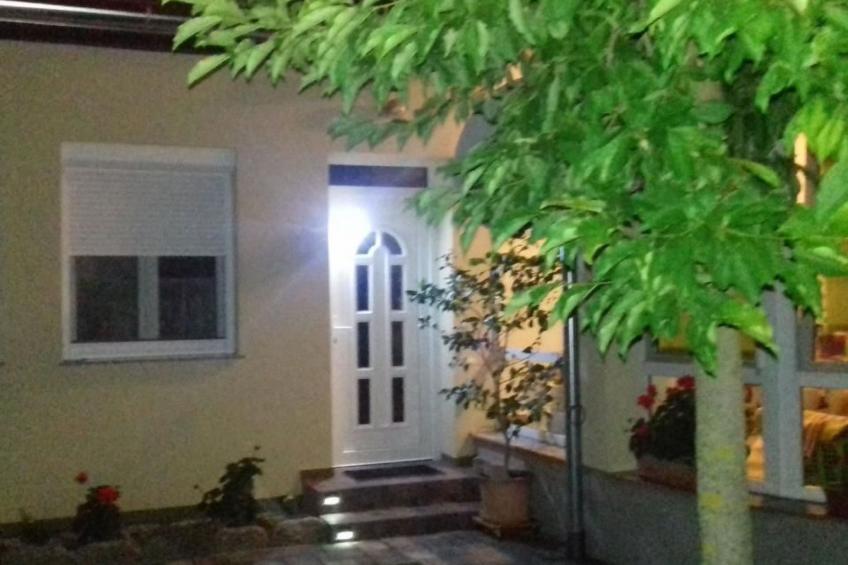 in Bük im Parterre mit Garten - foto 2