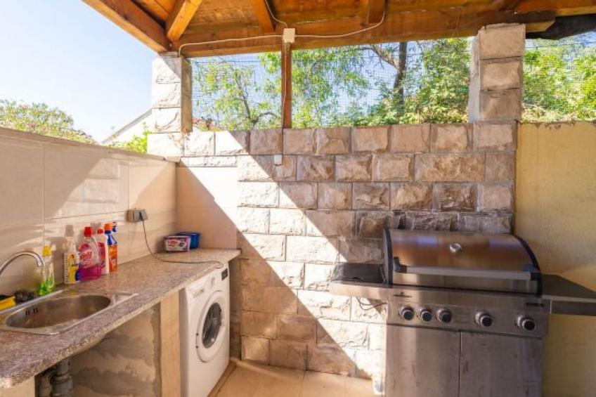 Beachfront Apartment house Hon with pool - foto 47