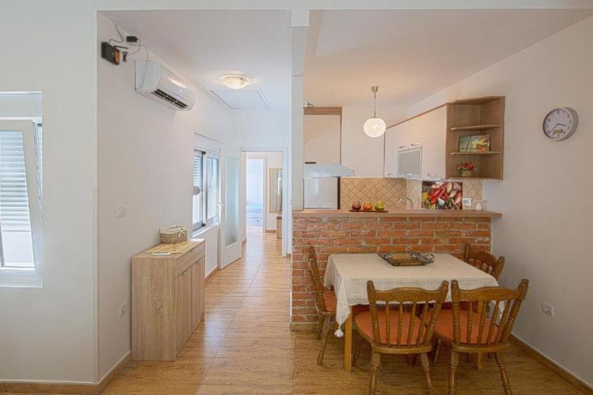 Stylish Kotor Bay Escape Apartments  - One bedroom Apartment 2 - foto 3