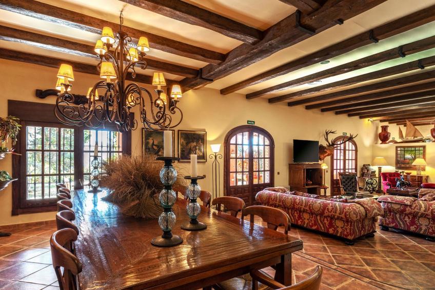 Beheiztes Hallenbad und Freibad - foto 23