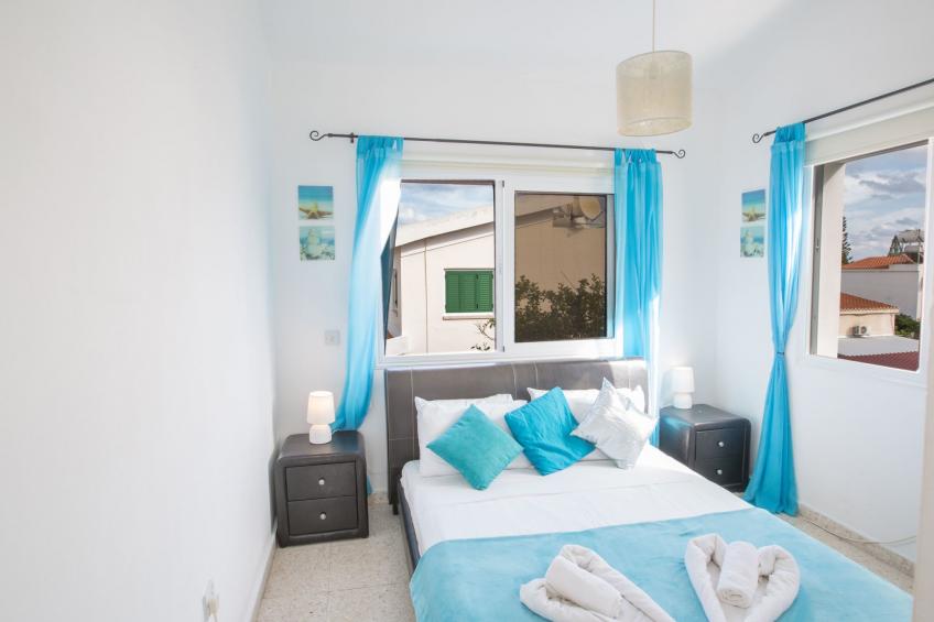 Geräumige Villa mit 3 Schlafzimmern und Pool in Protaras - foto 11