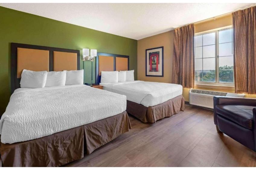 2 Full Beds | Non-Smoking, Kitchen - foto 2