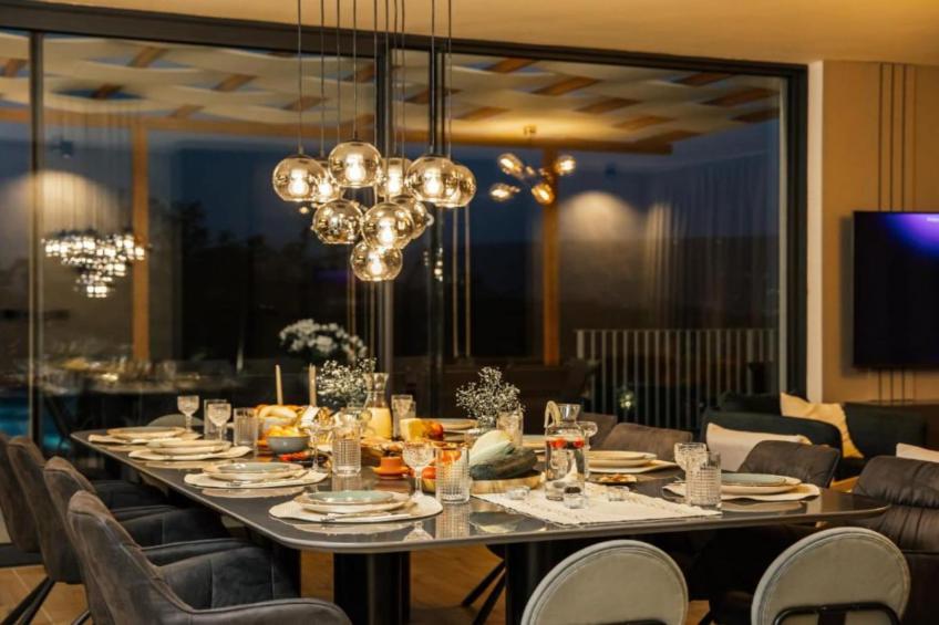 Luxury Villa Lara with Heated Pool, Hot-Tub and Sauna - Six Bedroom Villa with Pool - foto 10