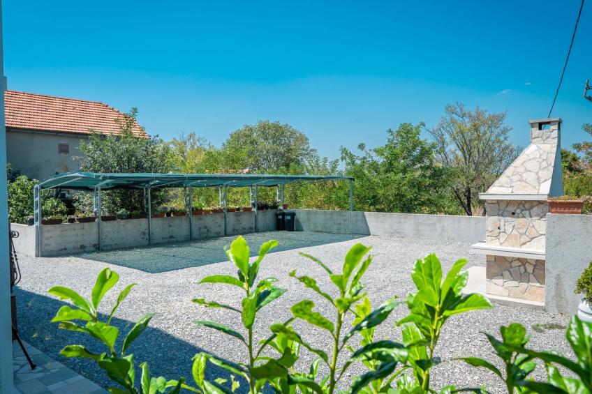 Schöne Villa in einem friedlichen und ruhigen Dorf - foto 11