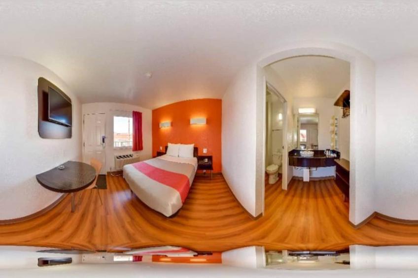 1 Queen Bed  Smoking - foto 3
