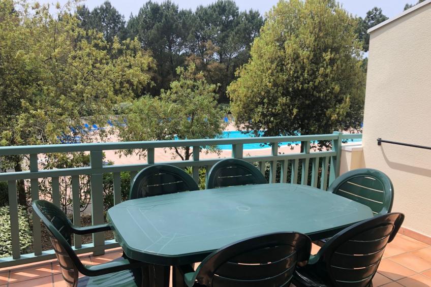 Schönes Appartment in ruhiger Lage in einer baumbestandenen Residenz mit beheiz - foto 4