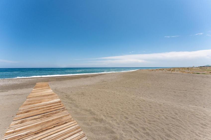 CT 240 - Beachfront Apartment -Don Juan Manilva - foto 22