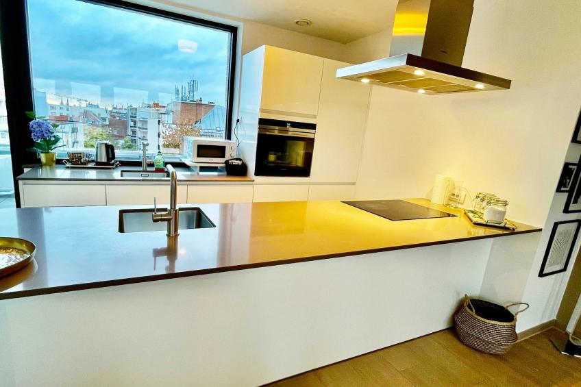 Modern 2BR Penthouse Near Diamond District by OneLuxStay - foto 21