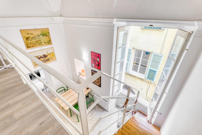 Two Levels Apt In Historical Building - foto 26