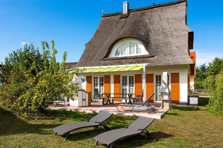 Strandnahes Reethaus Elefant mit Außenwhirlpool