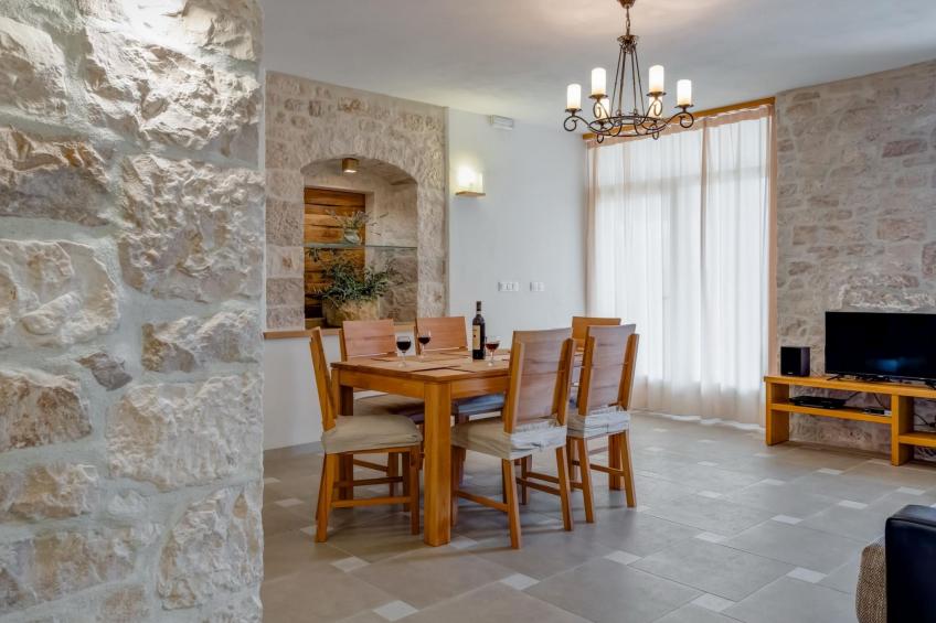 Ferienvilla "Lucian" mit Blick auf das Wasser - foto 18