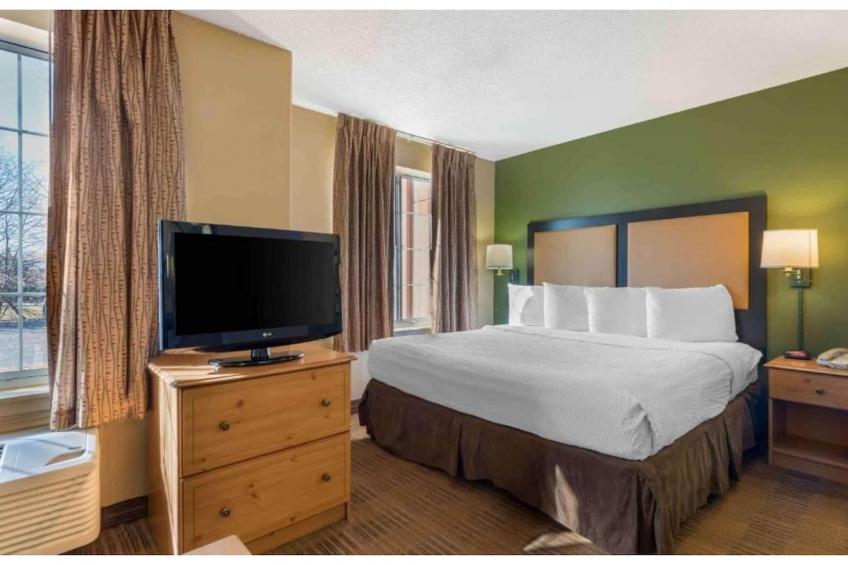 1 Queen Bed | Non-Smoking, Kitchen - foto 21