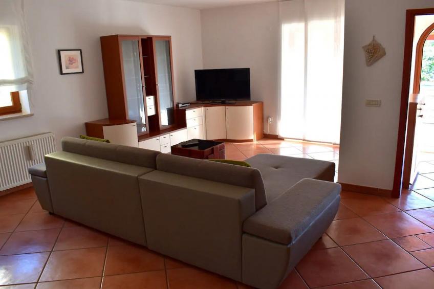 Apartment Take a Look - Three Bedroom Apartment with Terrace