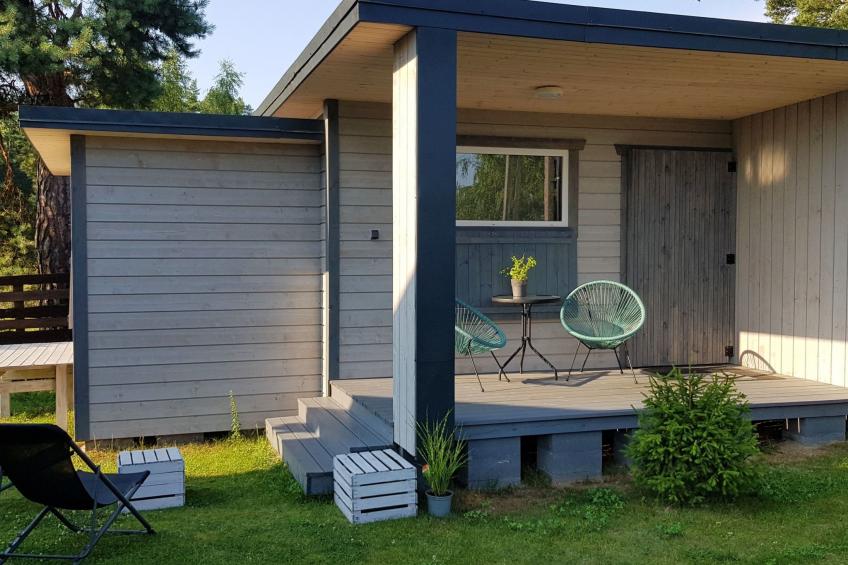 Gemütliches Ferienhaus in Gmina Stegna mit Terrasse, Grill und Garten - foto 10