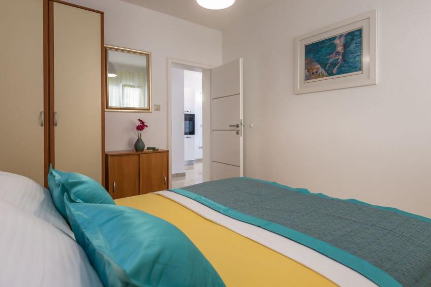 Große Wohnung in Omiš mit Möbliertem Balkon - foto 21
