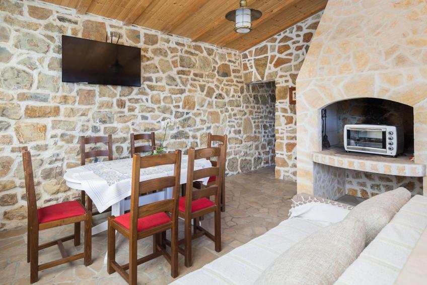 Schöne Steinvilla Divino mit Pool und Ausblick - foto 24