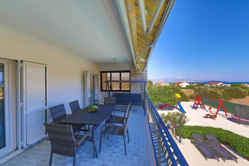 Scenic Elegant Trogir Villa with Pool - Five Bedroom Villa - foto 50