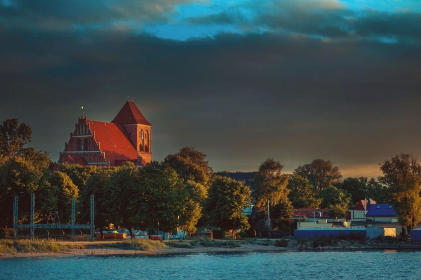Moderne Ferienwohnung mit Balkon, nur 500 Meter von Meer und Strand entfernt - foto 24