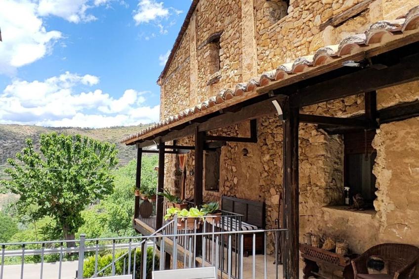 Wohnung Bohílgues, mit Terrasse