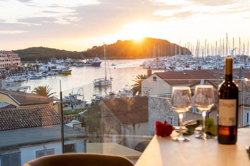 Schöne Wohnung in Vrsar mit Großer Terrasse