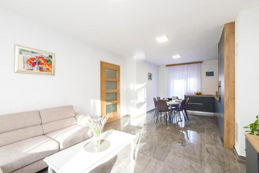 Mihael Holiday House - Three Bedroom Holiday Home with jacuzzi - foto 3