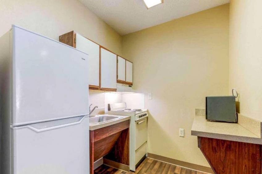 2 Queen Beds | Non-Smoking, Kitchen - foto 7