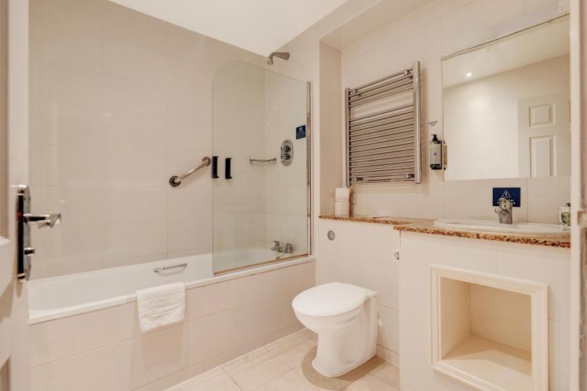 Standard family of 5 room - foto 8