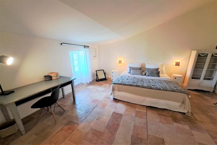 Mas Maillane demeure du XVIIIe entièrement rénové - foto 36