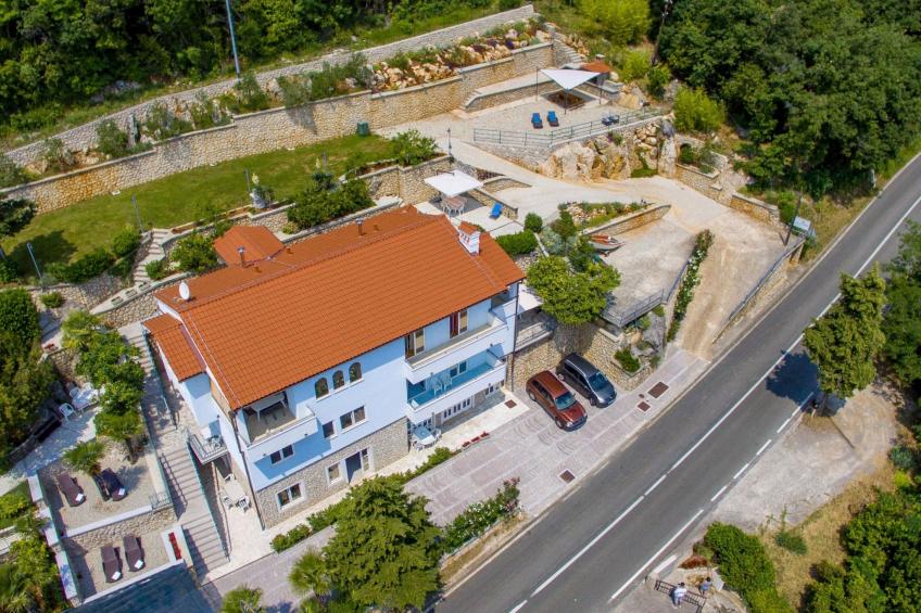 Wohnung in Obrs mit Kleiner Terrasse und Meerblick - foto 22
