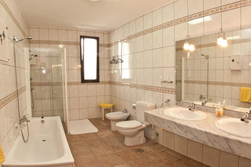 in Costa Teguise mit Privatem Pool - foto 20