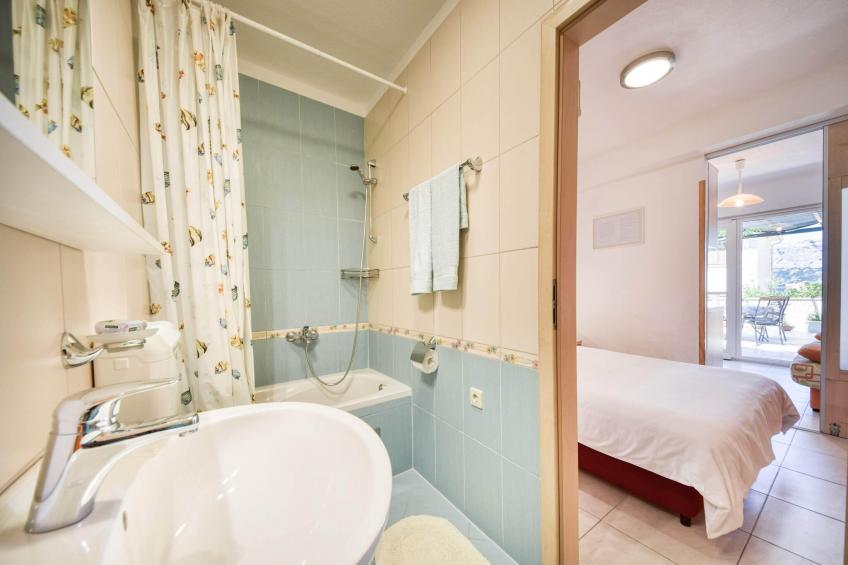 Apartments Gracin - One Bedroom Apartment with Terrace (A1) - foto 15