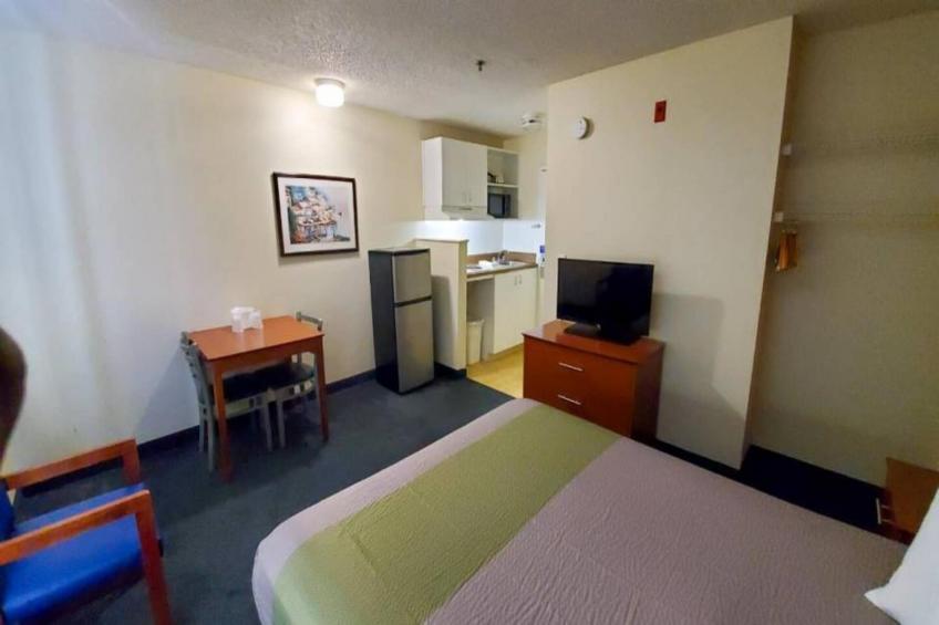 1 King Bed  Smoking Kitchen