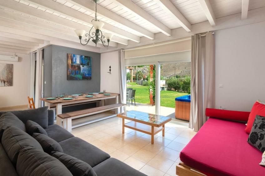 Schönes Haus in Kolympia mit privatem Parkplatz - foto 5