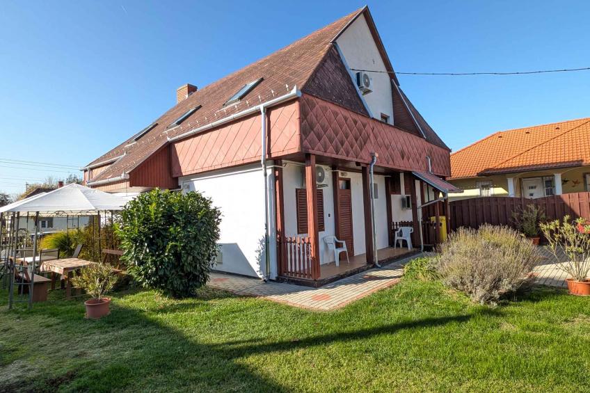 Ferienhaus mit Terassen und Klimaanlagen - BF-RGGR2