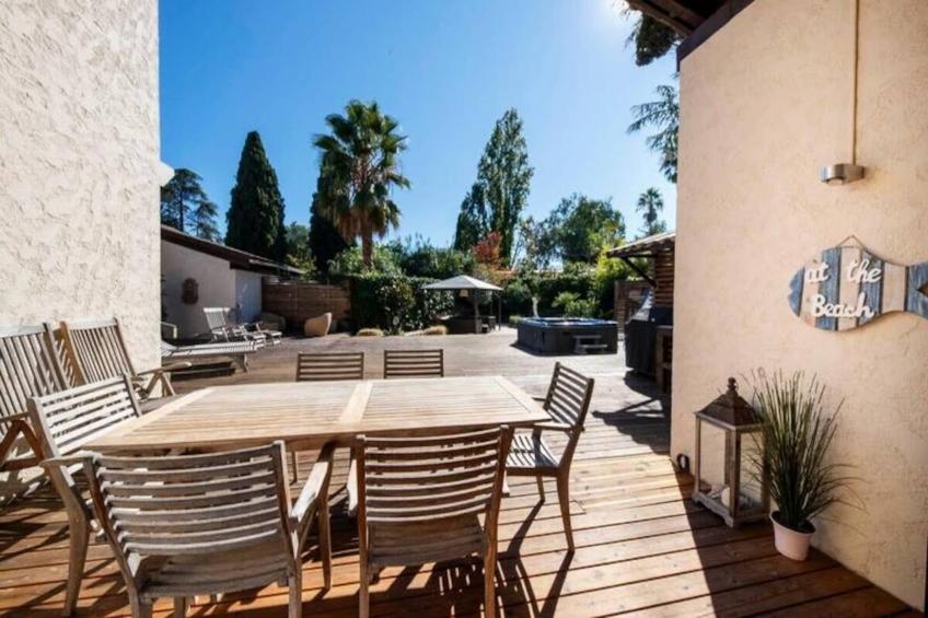 06v - Belle Villa - Jacuzzi - Piscine - Tennis - foto 49