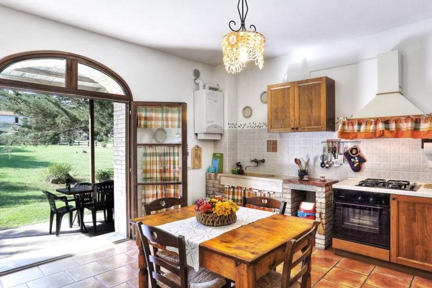 in Pomarance mit Großem gemeinsamem Pool - foto 11