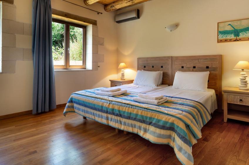 "Villa Erontas" mit Blick auf das Wasser - foto 9