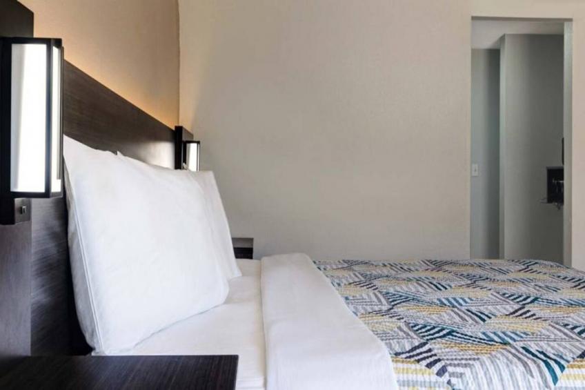 1 King Bed  Smoking - foto 6