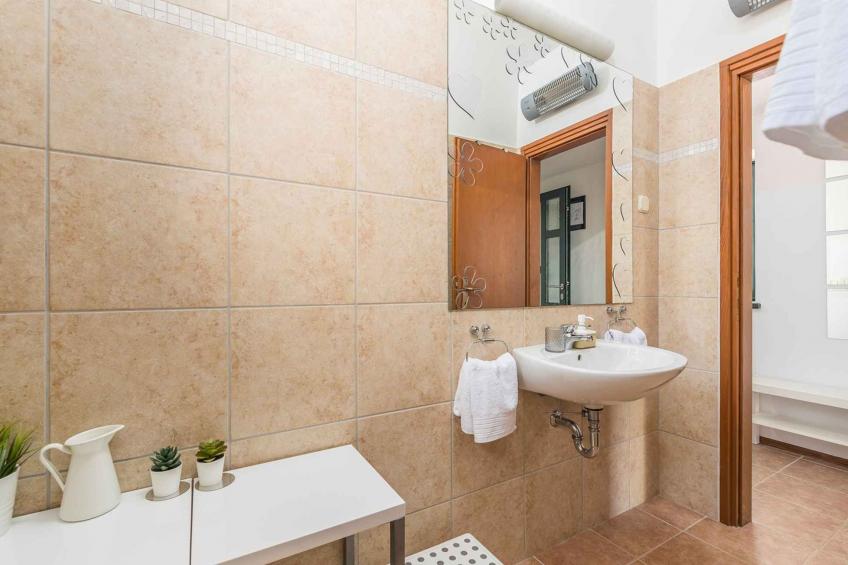 Villa met zwembad en whirlpool - BF-6NPDX - foto 45
