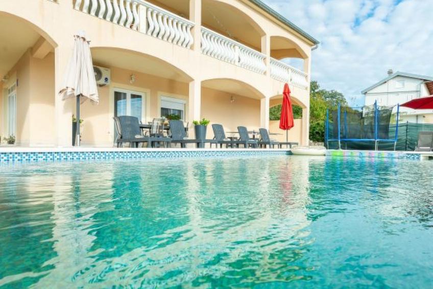 Apartment Holiday House Diana - foto 2