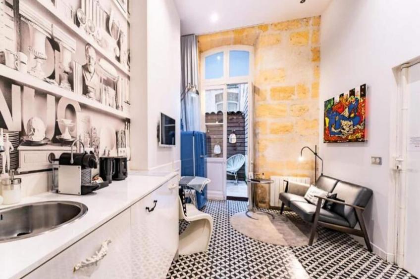 Studio D'architecte Charmant Dans Un Immeuble Du Xviiième Dans Le Centre - foto 9