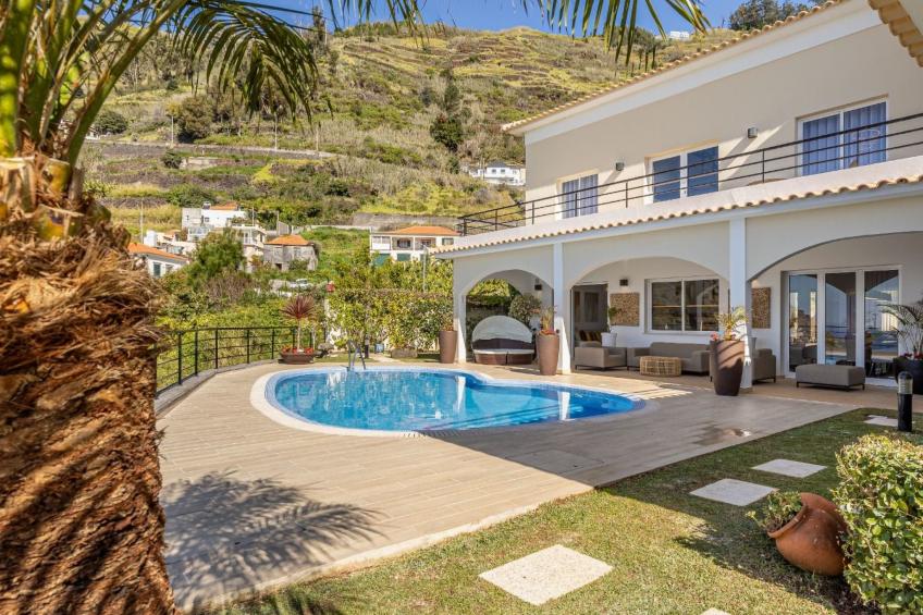 Luxuriöses Escape Village Calheta mit beheiztem Pool - foto 18